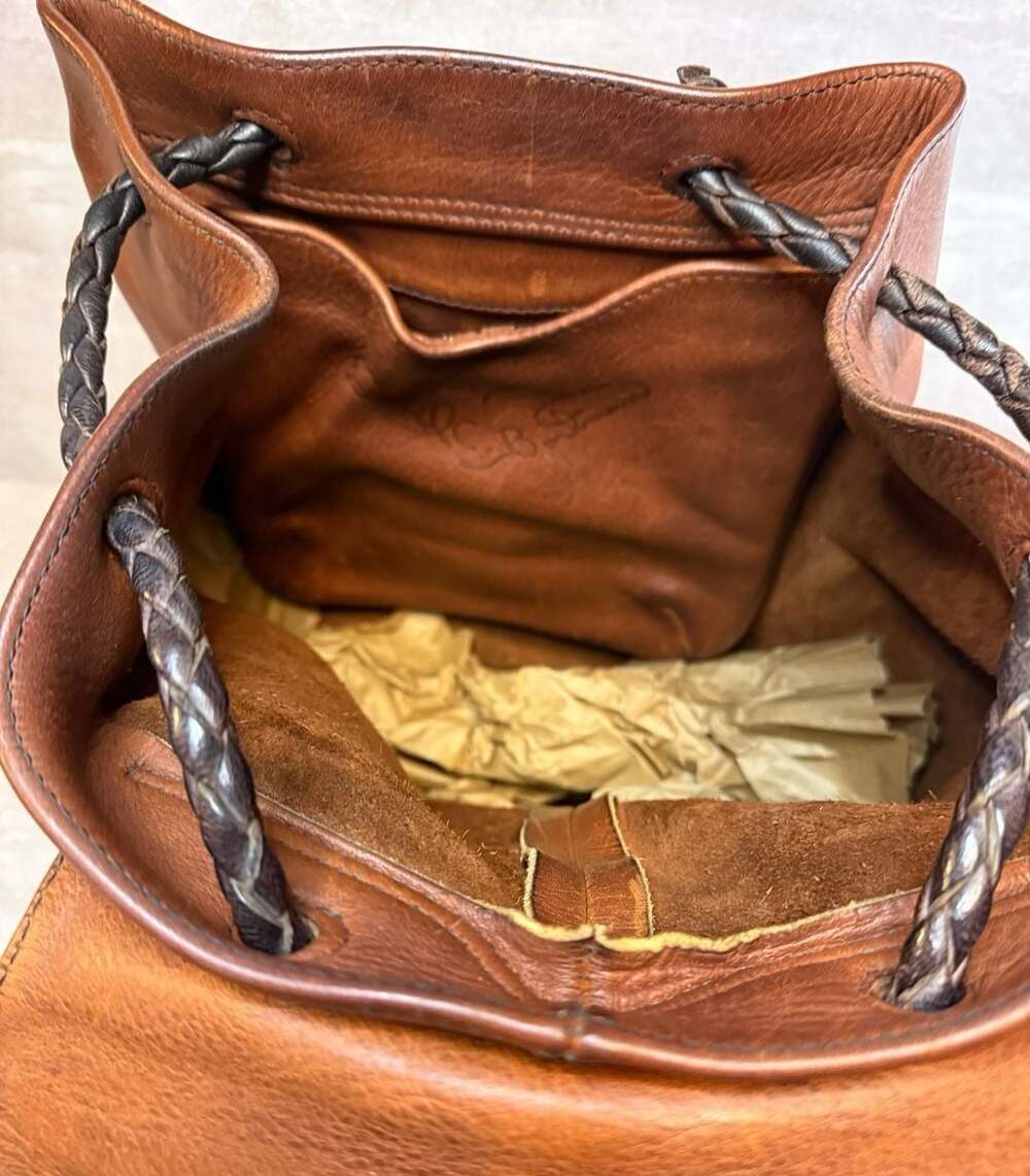 Vintage Handcrafted Fully Leather Backpack with Antler Button Clasp - Picture 10 of 14